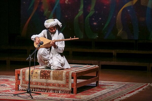 جشنواره‌های موسیقی مقامی نقش مهمی در ایجاد ارتباط میان اقوام مختلف ایفا می‌کنند