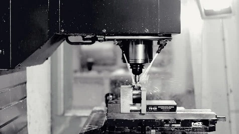 تراشکار سری تراشی ،  تراشکار و فرزکار CNC